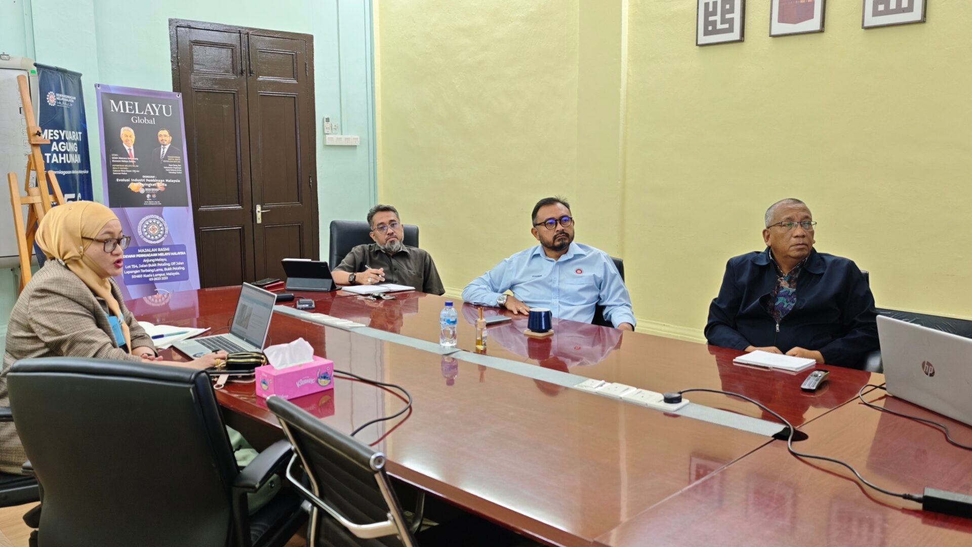 KUNJUNGAN HORMAT RHB ISLAMIC KE DPMM PERKUKUH KERJASAMA STRATEGIK