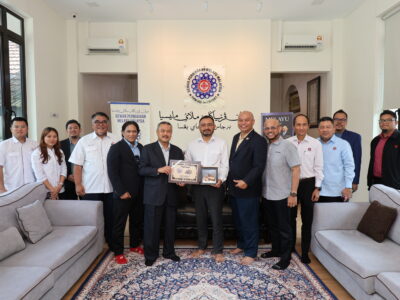 DPMM DAN TNB MERANGKA KERJASAMA STRATEGIK MELALUI KONSORTIUM SDPMM DAN TNB MERANGKA KERJASAMA STRATEGIK MELALUI KONSORTIUM SOLAR DPMM BAGI MENJAYAKAN GEMA DPMM (GERAKAN EKONIAGA MADANI)OLAR DPMM BAGI MENJAYAKAN GEMA DPMM (GERAKAN EKONIAGA MADANI)