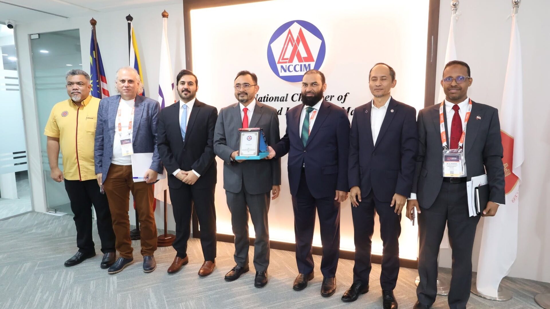 KUNJUNGAN HORMAT MALAYSIA-QATAR BUSINESS COUNCIL KE NCCI